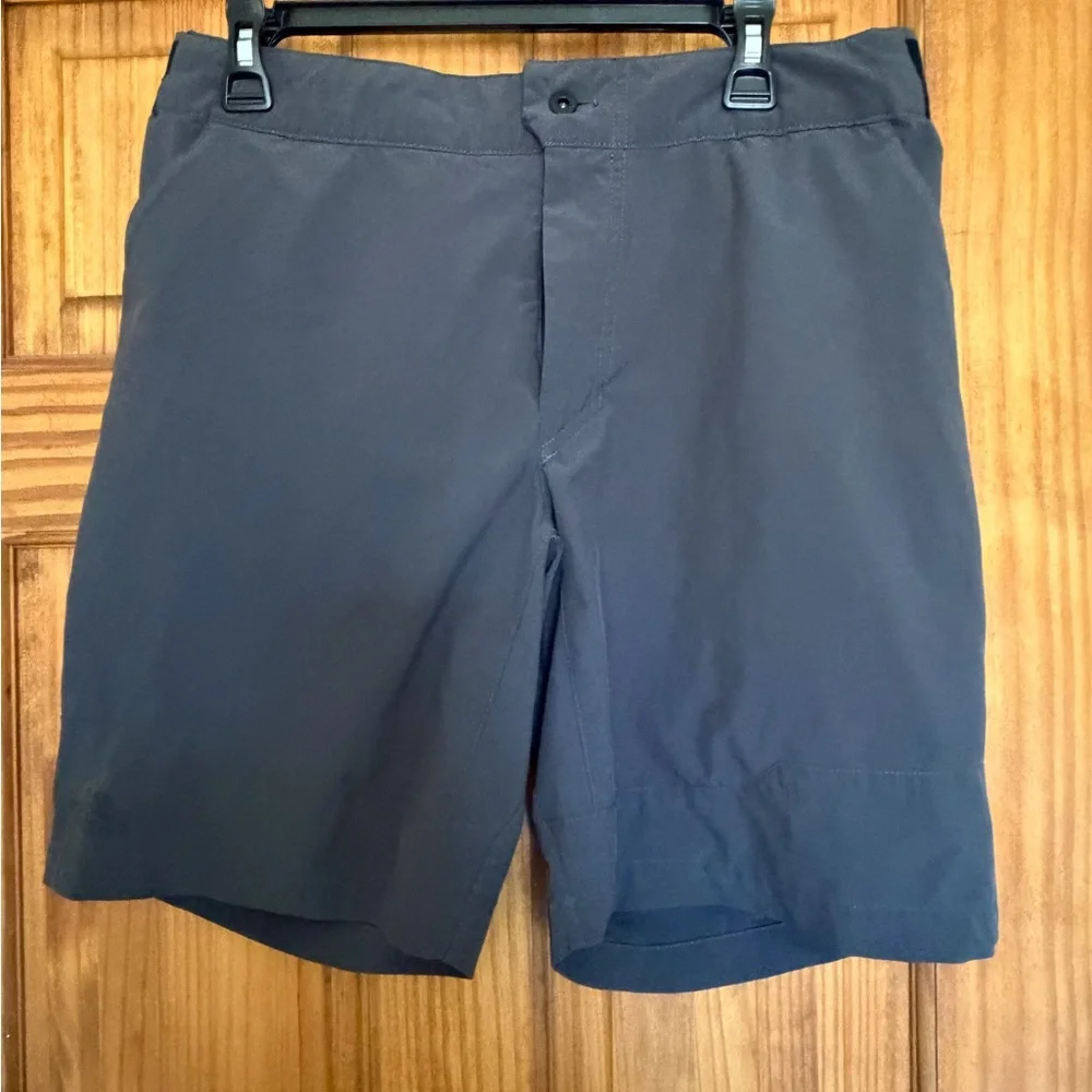 The North Face Men's Charcoal Flat Front Shorts